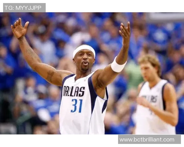 雷霆与小牛精彩对决全场回顾与分析，尽享篮球盛宴的每一个瞬间